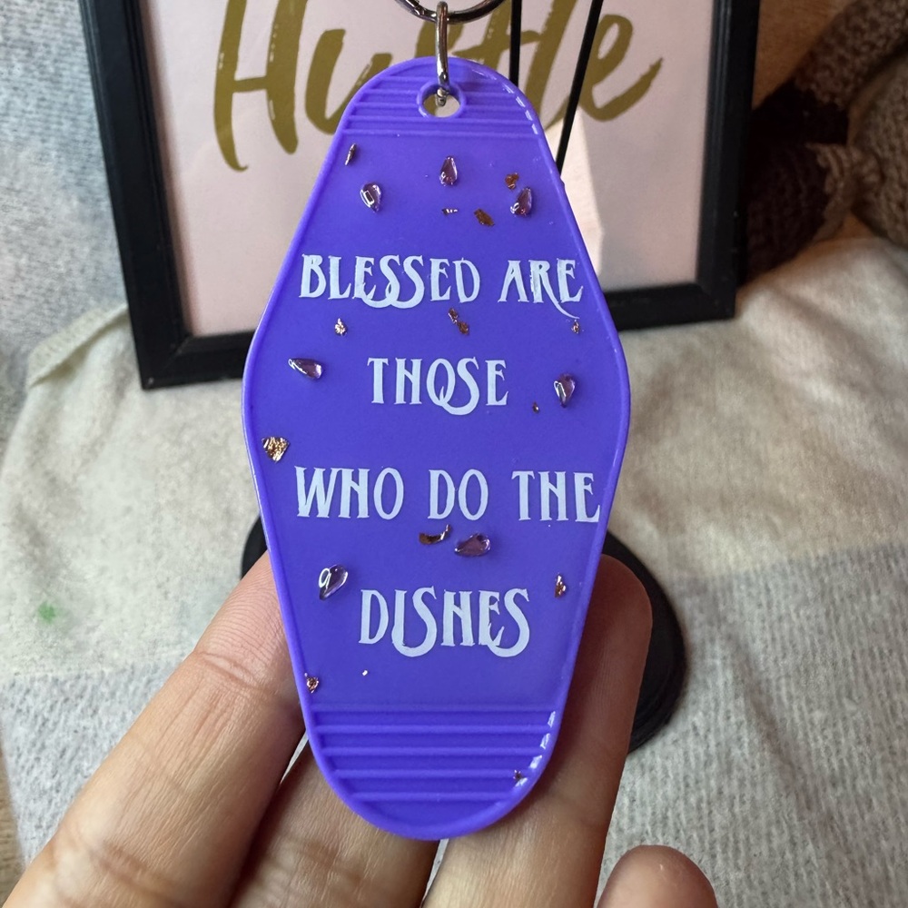 Customized Keychain - Picture 1 of 15